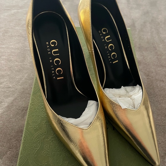 Women's Pointed Toe High Heel Pumps - Picture 3 of 6